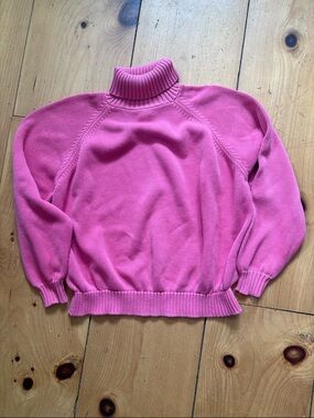 Vintage Land’s End cotton turtleneck with bubble sleeve.